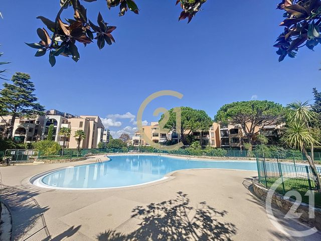 Appartement F1 à louer - 1 pièce - 25.52 m2 - MOUGINS - 06 - PROVENCE-ALPES-COTE-D-AZUR - Century 21 Immobilier Conseil