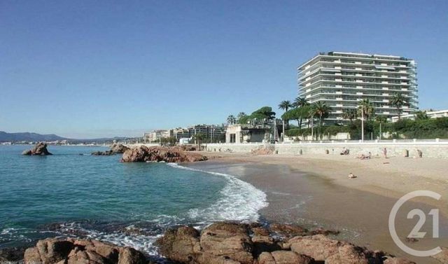 Appartement F3 à vendre - 3 pièces - 74.75 m2 - CANNES LA BOCCA - 06 - PROVENCE-ALPES-COTE-D-AZUR - Century 21 Immobilier Conseil