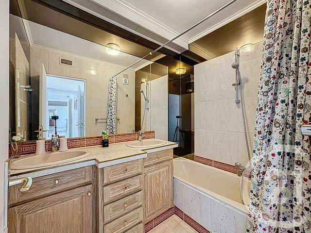 Appartement F3 à vendre - 3 pièces - 74.75 m2 - CANNES LA BOCCA - 06 - PROVENCE-ALPES-COTE-D-AZUR - Century 21 Immobilier Conseil