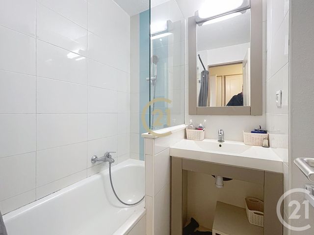 Appartement F2 à vendre - 2 pièces - 30.39 m2 - CANNES LA BOCCA - 06 - PROVENCE-ALPES-COTE-D-AZUR - Century 21 Immobilier Conseil