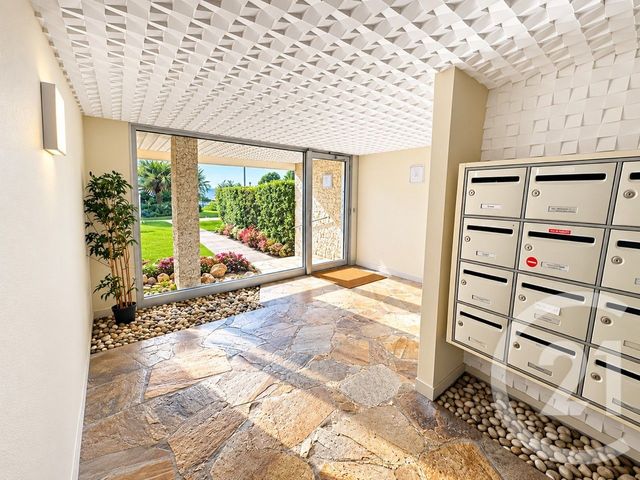Appartement F2 à vendre - 2 pièces - 52.0 m2 - CANNES LA BOCCA - 06 - PROVENCE-ALPES-COTE-D-AZUR - Century 21 Immobilier Conseil