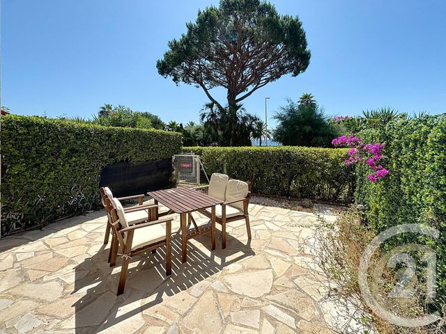 Appartement F2 à vendre - 2 pièces - 43.21 m2 - CANNES LA BOCCA - 06 - PROVENCE-ALPES-COTE-D-AZUR - Century 21 Immobilier Conseil
