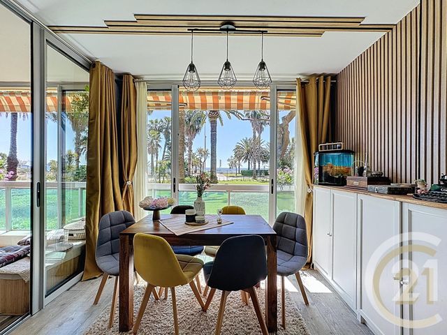 Afficher la photo en grand Appartement F2 à vendre - 3 pièces - 52.83 m2 - CANNES LA BOCCA - 06 - PROVENCE-ALPES-COTE-D-AZUR - Century 21 Immobilier Conseil
