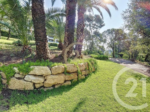 Appartement F3 à vendre - 3 pièces - 125.0 m2 - CANNES LA BOCCA - 06 - PROVENCE-ALPES-COTE-D-AZUR - Century 21 Immobilier Conseil