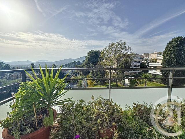 Appartement T3 à vendre - 3 pièces - 62.55 m2 - CANNES LA BOCCA - 06 - PROVENCE-ALPES-COTE-D-AZUR - Century 21 Immobilier Conseil