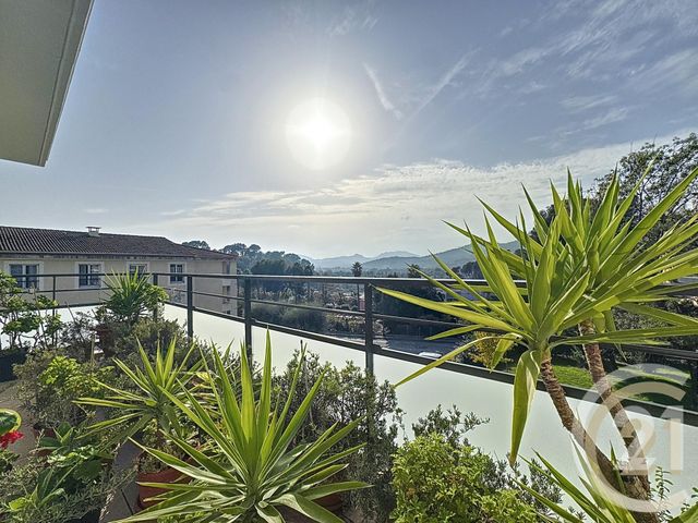 Appartement T3 à vendre - 3 pièces - 62.55 m2 - CANNES LA BOCCA - 06 - PROVENCE-ALPES-COTE-D-AZUR - Century 21 Immobilier Conseil