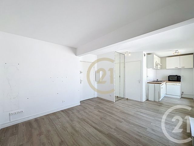 Appartement Studio à louer CANNES LA BOCCA