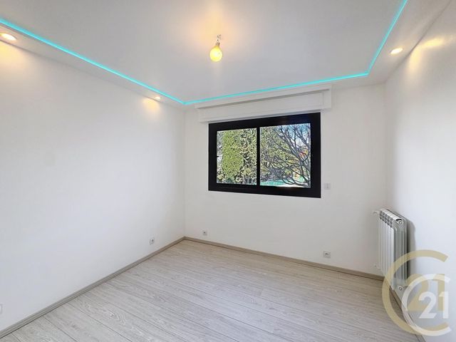 Appartement T3 à vendre - 3 pièces - 62.2 m2 - CANNES LA BOCCA - 06 - PROVENCE-ALPES-COTE-D-AZUR - Century 21 Immobilier Conseil