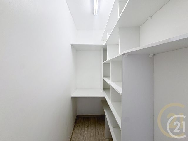 Appartement T3 à vendre - 3 pièces - 62.2 m2 - CANNES LA BOCCA - 06 - PROVENCE-ALPES-COTE-D-AZUR - Century 21 Immobilier Conseil