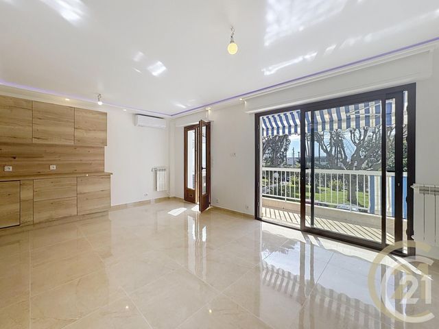 Appartement T3 à vendre - 3 pièces - 62.2 m2 - CANNES LA BOCCA - 06 - PROVENCE-ALPES-COTE-D-AZUR - Century 21 Immobilier Conseil