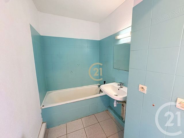 Appartement F3 à vendre - 3 pièces - 65.23 m2 - CANNES LA BOCCA - 06 - PROVENCE-ALPES-COTE-D-AZUR - Century 21 Immobilier Conseil