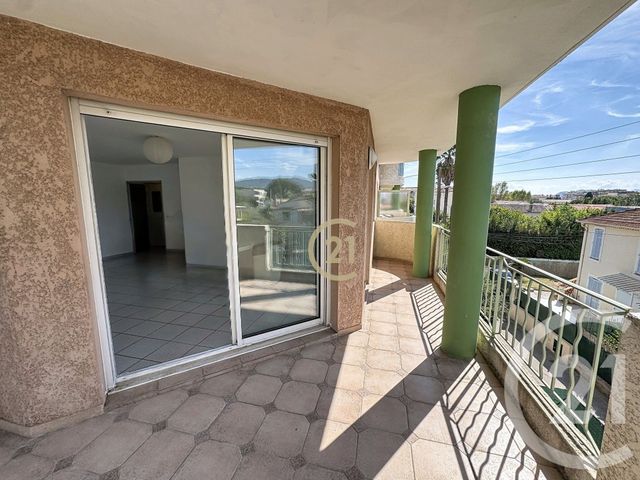 Appartement F3 à vendre CANNES LA BOCCA