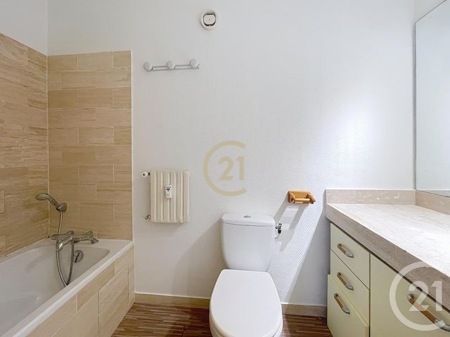 Appartement F3 à vendre - 3 pièces - 80.59 m2 - MANDELIEU LA NAPOULE - 06 - PROVENCE-ALPES-COTE-D-AZUR - Century 21 Immobilier Conseil