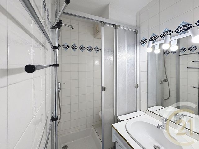 Afficher la photo en grand Appartement T2 à vendre - 2 pièces - 32.0 m2 - CANNES - 06 - PROVENCE-ALPES-COTE-D-AZUR - Century 21 Immobilier Conseil