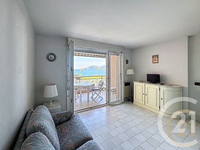 Afficher la photo en grand Appartement T2 à vendre - 2 pièces - 32.0 m2 - CANNES - 06 - PROVENCE-ALPES-COTE-D-AZUR - Century 21 Immobilier Conseil