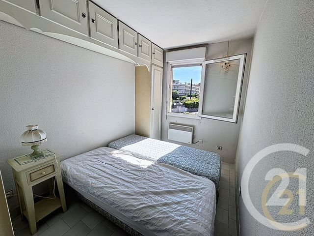 Afficher la photo en grand Appartement T2 à vendre - 2 pièces - 32.0 m2 - CANNES - 06 - PROVENCE-ALPES-COTE-D-AZUR - Century 21 Immobilier Conseil