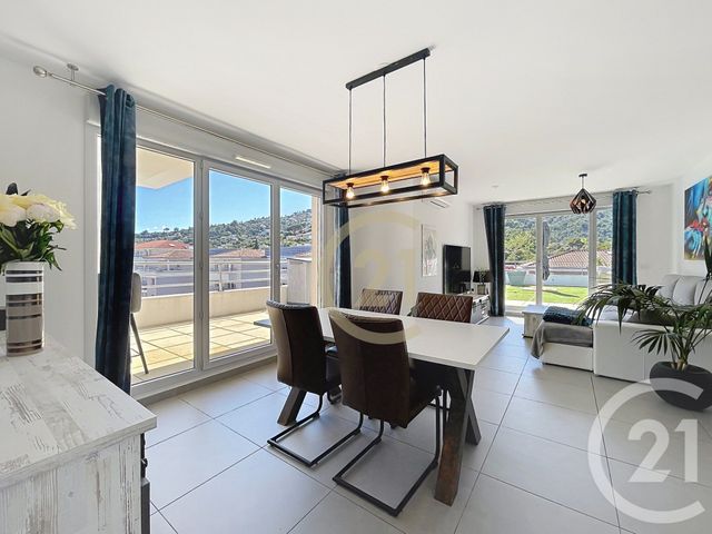 Appartement F4 à vendre - 4 pièces - 86.0 m2 - MANDELIEU LA NAPOULE - 06 - PROVENCE-ALPES-COTE-D-AZUR - Century 21 Immobilier Conseil