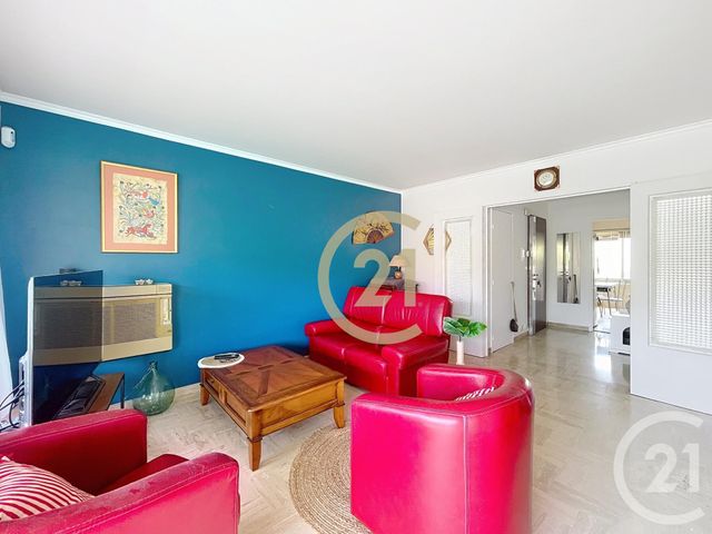 Afficher la photo en grand Appartement à vendre - 3 pièces - 79.46 m2 - CANNES LA BOCCA - 06 - PROVENCE-ALPES-COTE-D-AZUR - Century 21 Immobilier Conseil