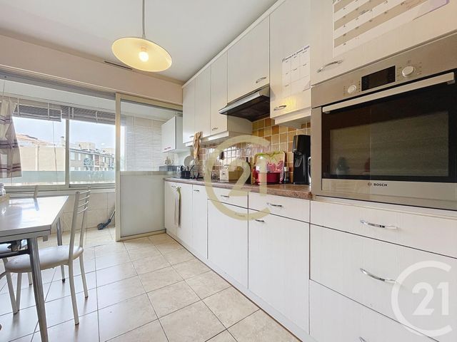 Afficher la photo en grand Appartement à vendre - 3 pièces - 79.46 m2 - CANNES LA BOCCA - 06 - PROVENCE-ALPES-COTE-D-AZUR - Century 21 Immobilier Conseil