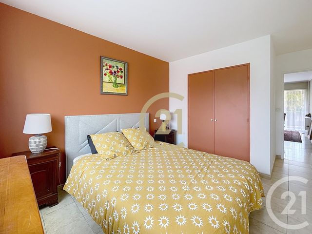 Afficher la photo en grand Appartement à vendre - 3 pièces - 79.46 m2 - CANNES LA BOCCA - 06 - PROVENCE-ALPES-COTE-D-AZUR - Century 21 Immobilier Conseil