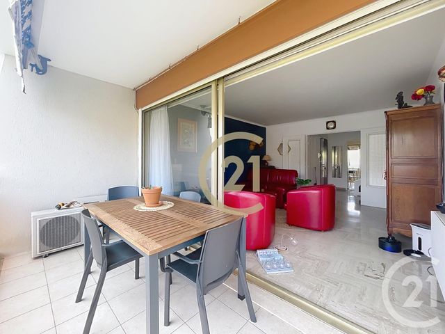 Afficher la photo en grand Appartement à vendre - 3 pièces - 79.46 m2 - CANNES LA BOCCA - 06 - PROVENCE-ALPES-COTE-D-AZUR - Century 21 Immobilier Conseil