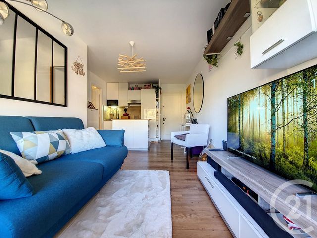 Appartement F2 à louer - 2 pièces - 26.1 m2 - CANNES LA BOCCA - 06 - PROVENCE-ALPES-COTE-D-AZUR - Century 21 Immobilier Conseil