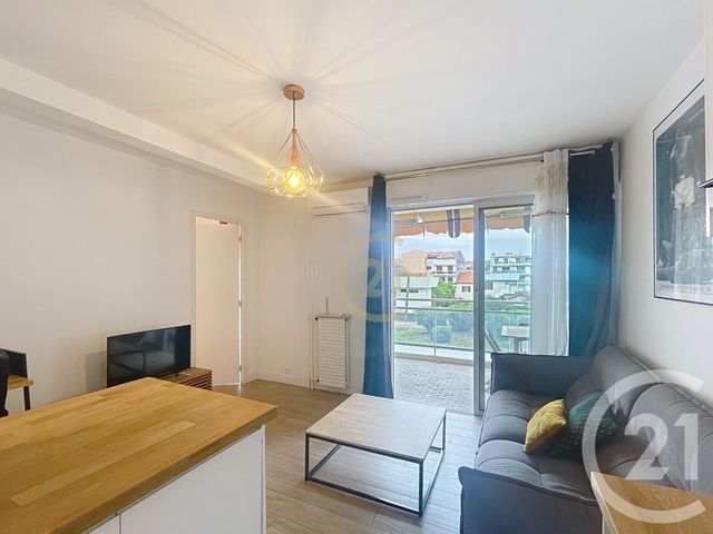Appartement F2 à vendre - 2 pièces - 32.34 m2 - CANNES LA BOCCA - 06 - PROVENCE-ALPES-COTE-D-AZUR - Century 21 Immobilier Conseil
