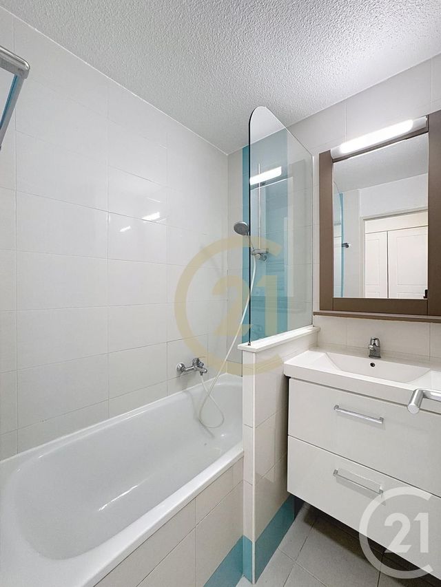 Appartement F2 à vendre - 2 pièces - 26.68 m2 - CANNES LA BOCCA - 06 - PROVENCE-ALPES-COTE-D-AZUR - Century 21 Immobilier Conseil
