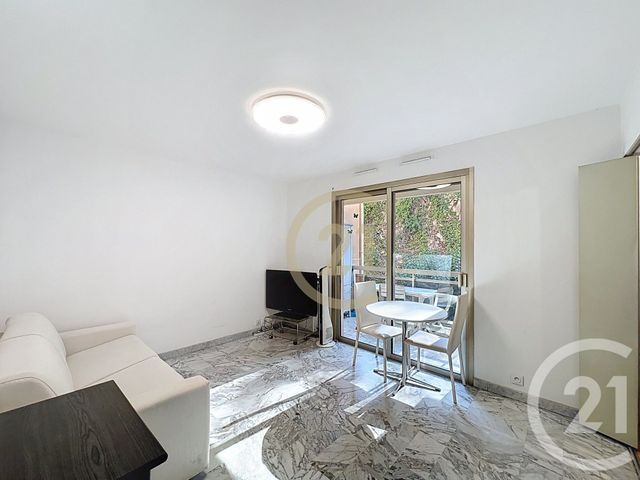 Appartement Studio à louer CANNES
