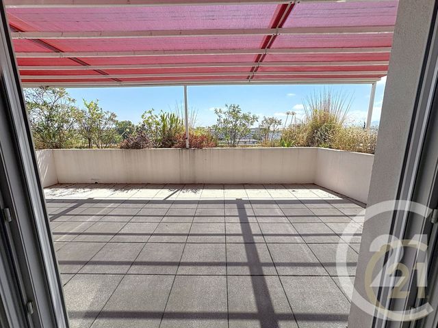 Appartement Toit terrasse à vendre - 4 pièces - 78.0 m2 - CANNES LA BOCCA - 06 - PROVENCE-ALPES-COTE-D-AZUR - Century 21 Immobilier Conseil
