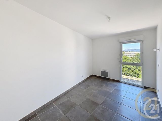 Afficher la photo en grand Appartement à vendre - 4 pièces - 78.0 m2 - CANNES LA BOCCA - 06 - PROVENCE-ALPES-COTE-D-AZUR - Century 21 Immobilier Conseil