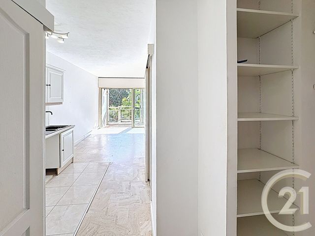 Appartement F1 à vendre - 1 pièce - 30.0 m2 - CANNES LA BOCCA - 06 - PROVENCE-ALPES-COTE-D-AZUR - Century 21 Immobilier Conseil
