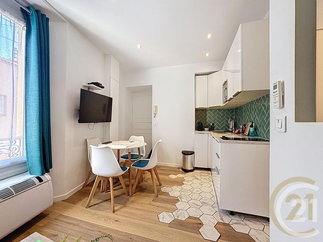 Afficher la photo en grand Appartement T3 à vendre - 3 pièces - 39.73 m2 - CANNES - 06 - PROVENCE-ALPES-COTE-D-AZUR - Century 21 Immobilier Conseil