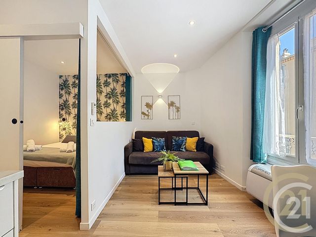 Afficher la photo en grand Appartement T3 à vendre - 3 pièces - 39.73 m2 - CANNES - 06 - PROVENCE-ALPES-COTE-D-AZUR - Century 21 Immobilier Conseil