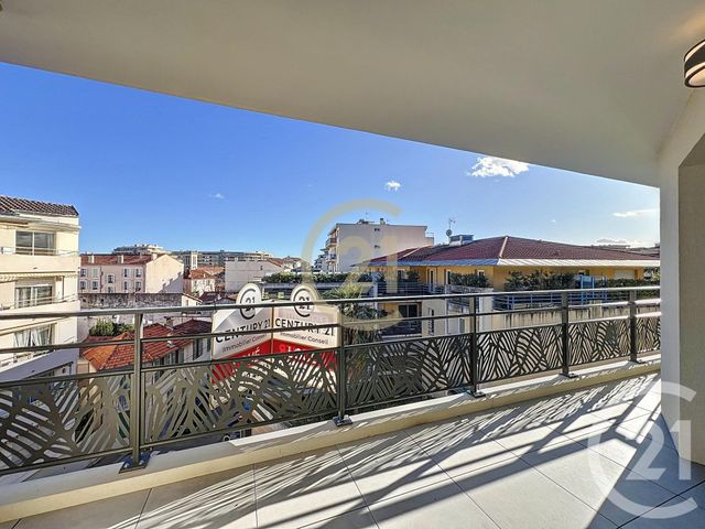 Appartement T3 à louer - 3 pièces - 69.3 m2 - CANNES LA BOCCA - 06 - PROVENCE-ALPES-COTE-D-AZUR - Century 21 Immobilier Conseil