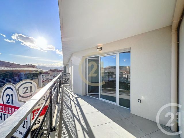 Appartement T3 à louer - 3 pièces - 69.3 m2 - CANNES LA BOCCA - 06 - PROVENCE-ALPES-COTE-D-AZUR - Century 21 Immobilier Conseil