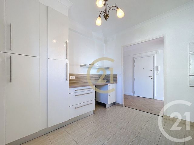 Appartement F3 à vendre - 3 pièces - 80.62 m2 - CANNES LA BOCCA - 06 - PROVENCE-ALPES-COTE-D-AZUR - Century 21 Immobilier Conseil