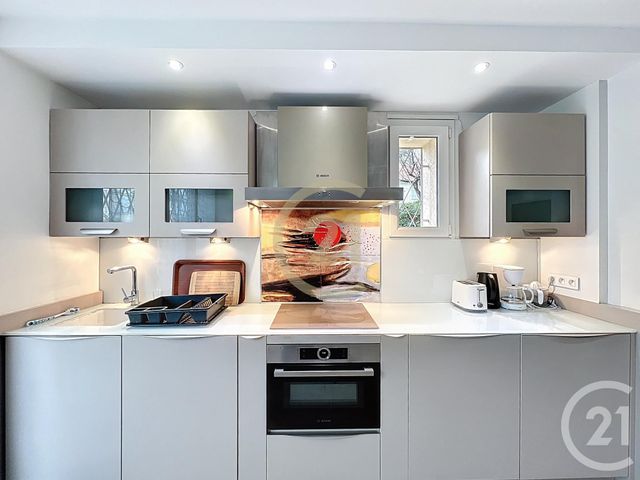 Appartement T2 à louer - 2 pièces - 32.8 m2 - CANNES LA BOCCA - 06 - PROVENCE-ALPES-COTE-D-AZUR - Century 21 Immobilier Conseil