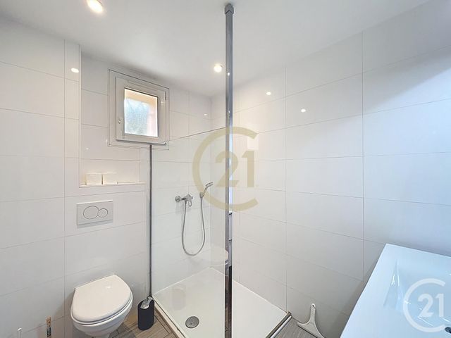 Appartement T2 à louer - 2 pièces - 32.8 m2 - CANNES LA BOCCA - 06 - PROVENCE-ALPES-COTE-D-AZUR - Century 21 Immobilier Conseil