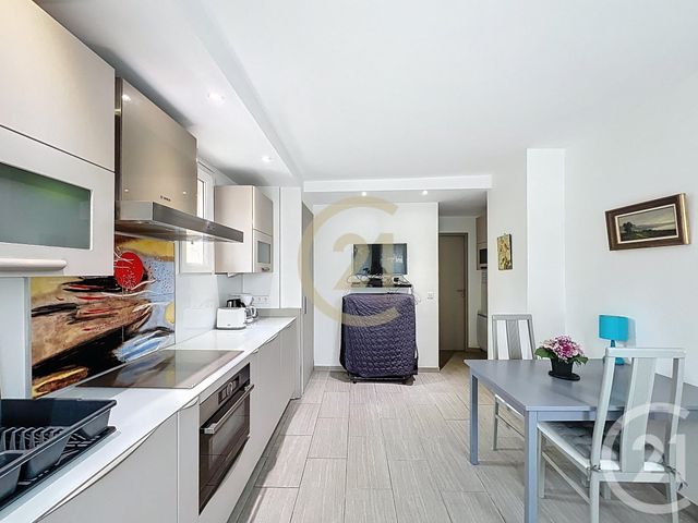 Appartement T2 à louer - 2 pièces - 32.8 m2 - CANNES LA BOCCA - 06 - PROVENCE-ALPES-COTE-D-AZUR - Century 21 Immobilier Conseil
