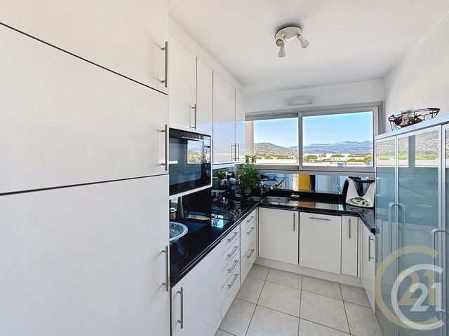 Appartement F3 à vendre - 3 pièces - 67.07 m2 - CANNES LA BOCCA - 06 - PROVENCE-ALPES-COTE-D-AZUR - Century 21 Immobilier Conseil