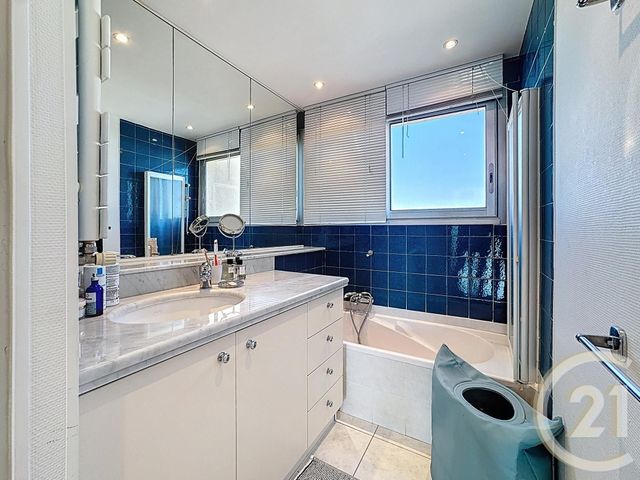 Appartement F3 à vendre - 3 pièces - 67.07 m2 - CANNES LA BOCCA - 06 - PROVENCE-ALPES-COTE-D-AZUR - Century 21 Immobilier Conseil