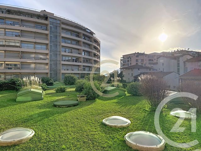 Appartement F2 à vendre - 2 pièces - 42.39 m2 - CANNES - 06 - PROVENCE-ALPES-COTE-D-AZUR - Century 21 Immobilier Conseil