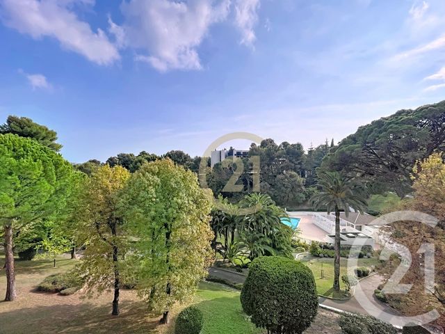 Appartement F4 à vendre - 4 pièces - 95.0 m2 - CANNES LA BOCCA - 06 - PROVENCE-ALPES-COTE-D-AZUR - Century 21 Immobilier Conseil