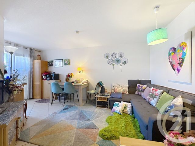 Appartement à vendre - 2 pièces - 36.56 m2 - CANNES LA BOCCA - 06 - PROVENCE-ALPES-COTE-D-AZUR - Century 21 Immobilier Conseil