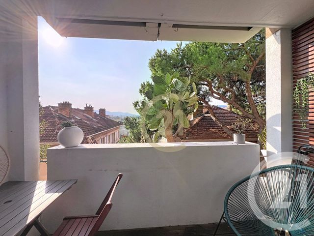 Appartement T2 à louer - 2 pièces - 29.6 m2 - CANNES LA BOCCA - 06 - PROVENCE-ALPES-COTE-D-AZUR - Century 21 Immobilier Conseil