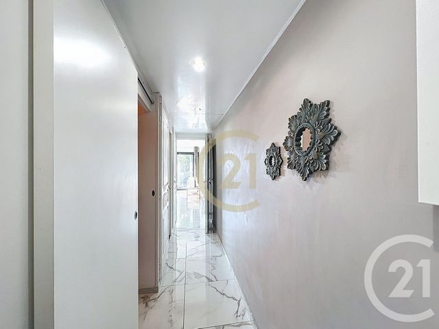 Appartement T2 à louer - 2 pièces - 29.6 m2 - CANNES LA BOCCA - 06 - PROVENCE-ALPES-COTE-D-AZUR - Century 21 Immobilier Conseil