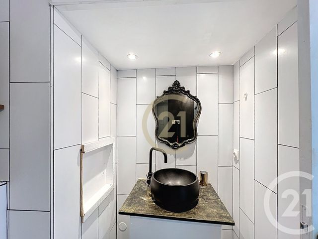 Appartement T2 à louer - 2 pièces - 29.6 m2 - CANNES LA BOCCA - 06 - PROVENCE-ALPES-COTE-D-AZUR - Century 21 Immobilier Conseil