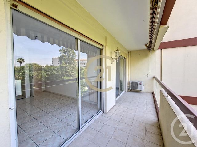 Appartement F3 à louer - 3 pièces - 59.37 m2 - CANNES LA BOCCA - 06 - PROVENCE-ALPES-COTE-D-AZUR - Century 21 Immobilier Conseil