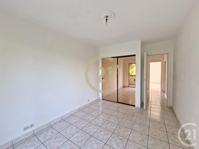 Appartement F3 à louer - 3 pièces - 59.37 m2 - CANNES LA BOCCA - 06 - PROVENCE-ALPES-COTE-D-AZUR - Century 21 Immobilier Conseil